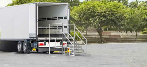 Upside Innovations Semi Truck Steps