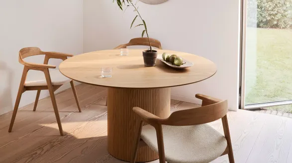 Boconcept Santiago Extendable Dining Table