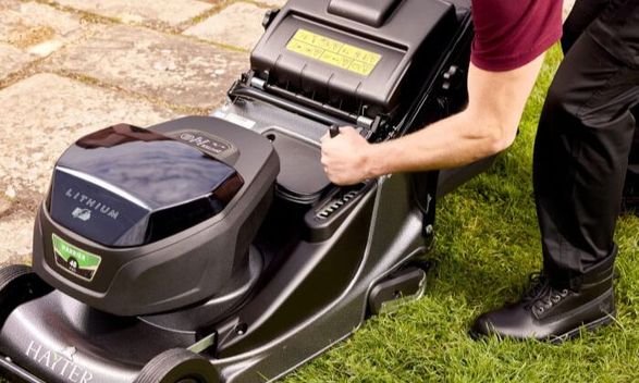Hayter Harrier® 48 Pro 60v Battery Lawnmower