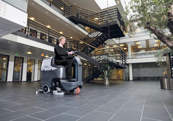 Nilfisk Scrubber Br 652 Stand-on/Ride-on Scrubber Dryers