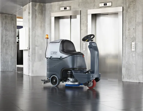 Nilfisk Scrubber Br 652 Stand-on/Ride-on Scrubber Dryers