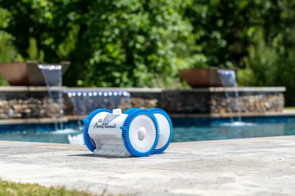 Hayward The Poolcleaner 4-wheel Suction Cleaner, White