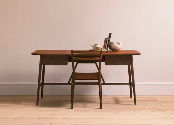 Pinch Menton Inlaid Leather Desk