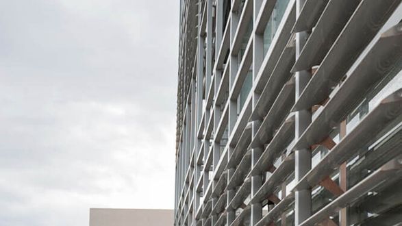 Alumil Smartia M5600 Solar Shading System