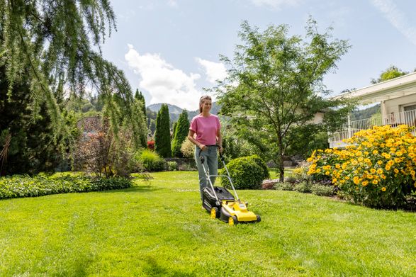 Karcher Battery lawn mower LMO 3-18 Battery Set