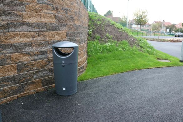 langley design Pewsham Litter Bin PLC400