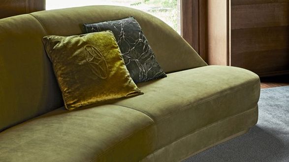 Opera Contemporary Kathy Bean Shaped Sofa