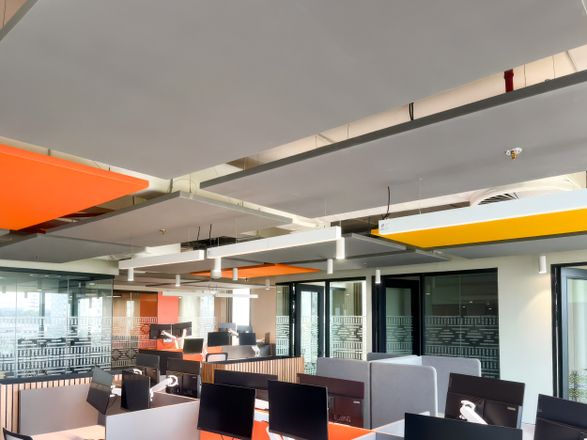 Deckon Mastercard Office Ceiling