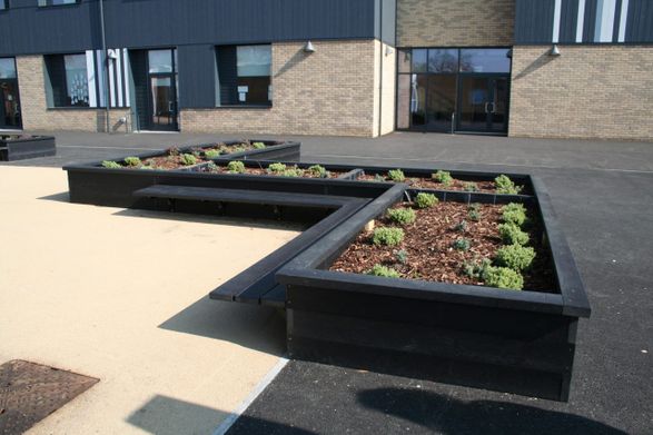 langley design Pewsham Planter PPL407