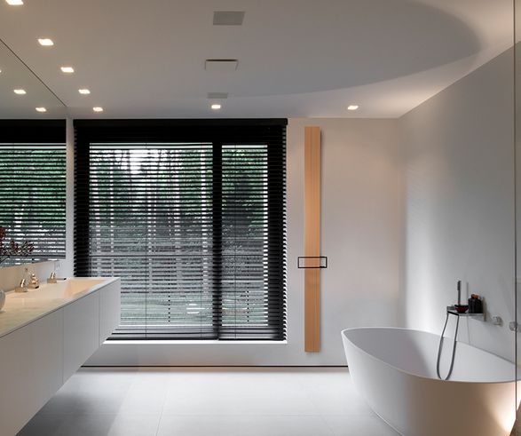 Vasco Bryce Mono Aluminium Radiator