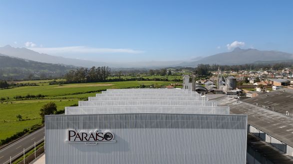 Paraiso Office Building + Industrial Warehouse