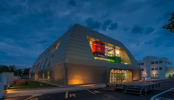 New Headquarters Of The Bank Of Pisa