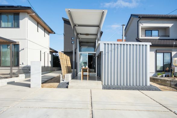 Atelier with Corridor