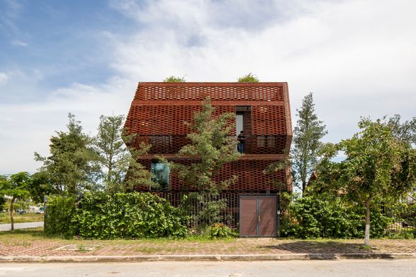 Tile Nest House