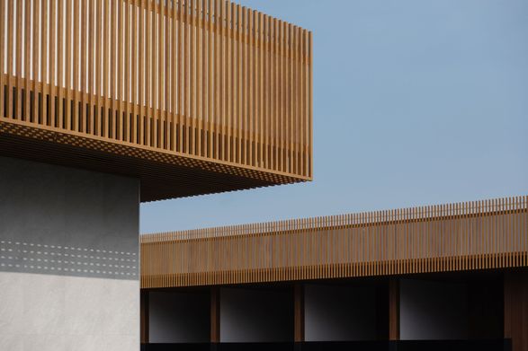 Saddling Boxes & Private Deck