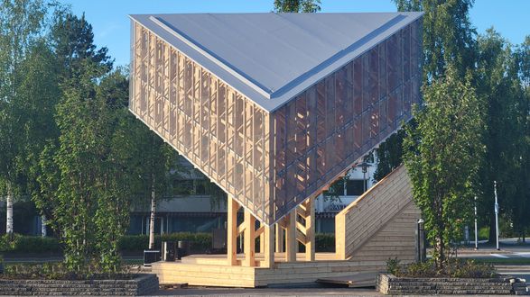 “KIDE” Outdoor Stage
