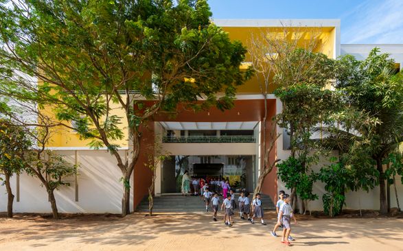 Rainbow International School