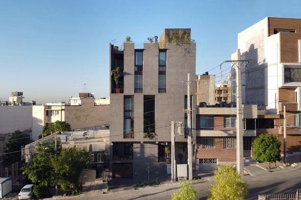 Dwelling the Absent: Residential Apartment for Maryam and Faraj Shiraz