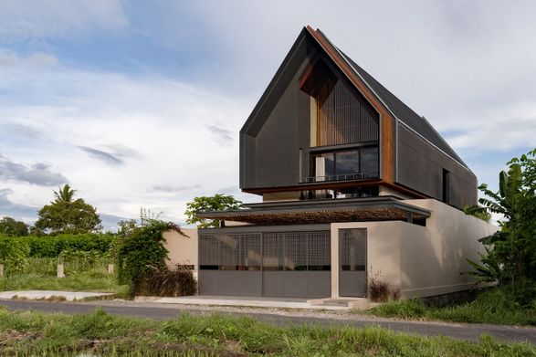 Soil and Sand Villa