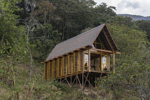 Lamarilla Reforestation House
