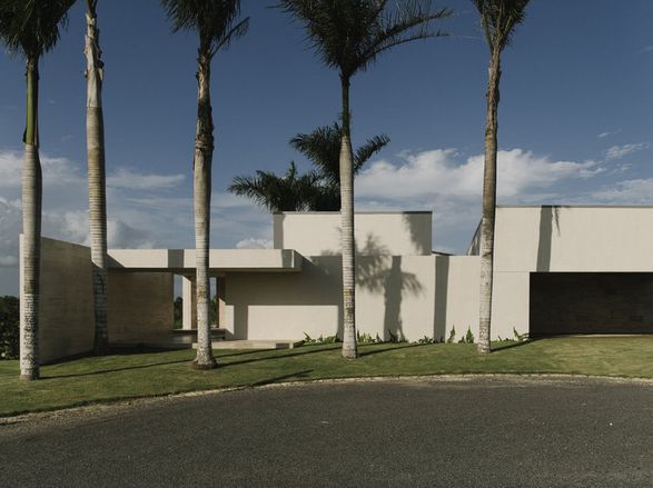 Flamboyanes 41 House