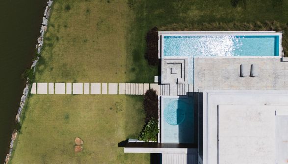 One-Wall House
