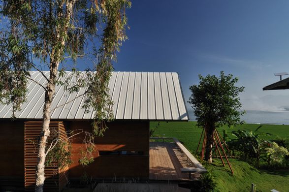 Omah Tanah House