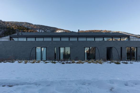 Uan House