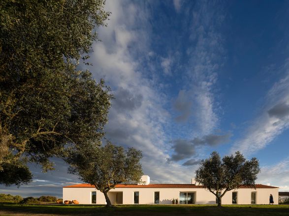 Monte Alvo House