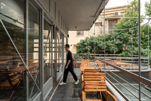 Fours Bakery Signature