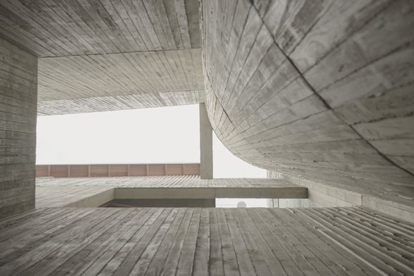 Vertical Tube House - Kam And Ly House