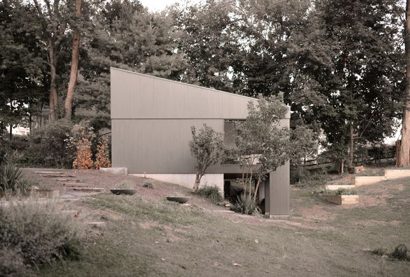 Anchorage Road Artist Studio