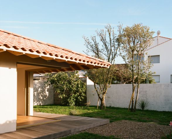 The None Angle House