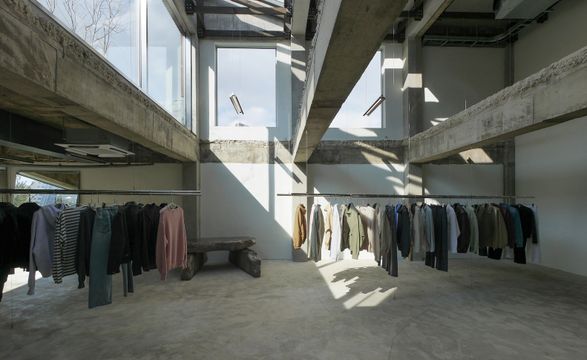 Coor Seongsu Flagship Store