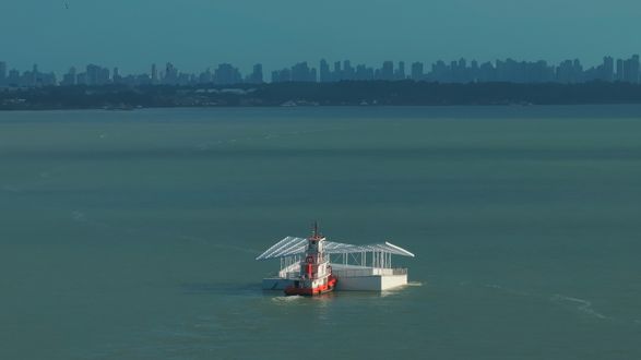 AquaPraça Floating Plaza