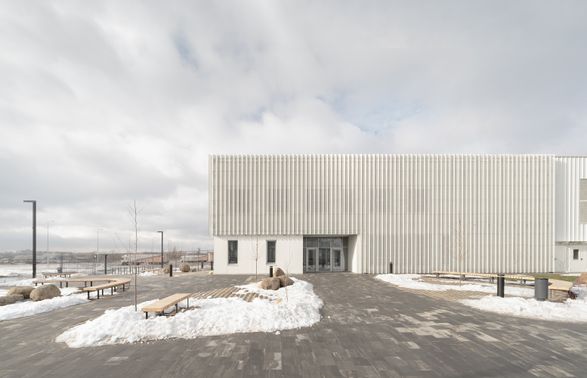 Roshen Logistics Center