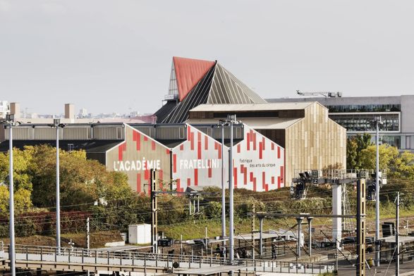 Restructuring And Extension Of The Académie Fratellini In Saint-denis