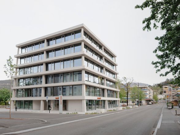 Raiffeisen Bank, Savosa