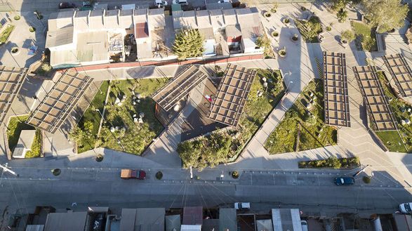 Parque Esmeralda: Community Garden Project