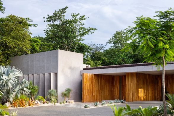 Six Courtyards House
