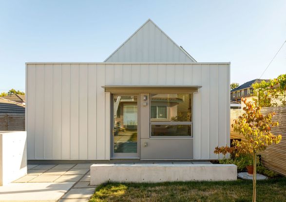 E44 Laneway House