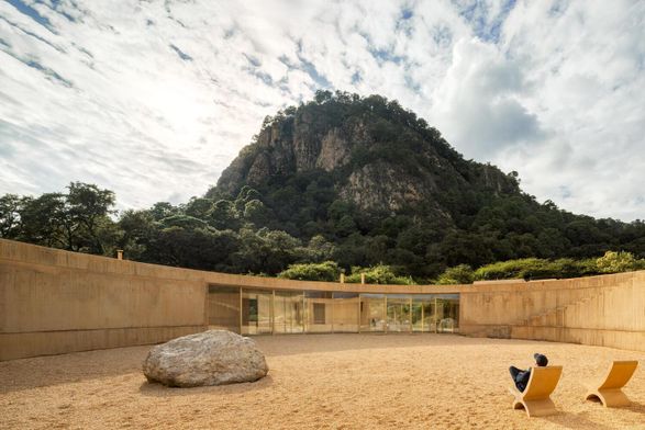 House 720 Degrees