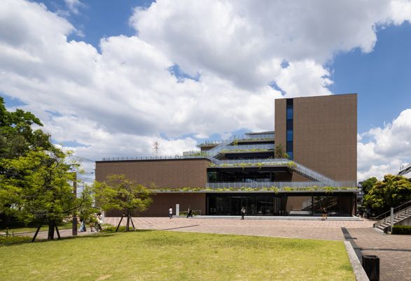 Hannan University Building 4