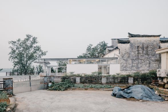 Longyou Tourist Center