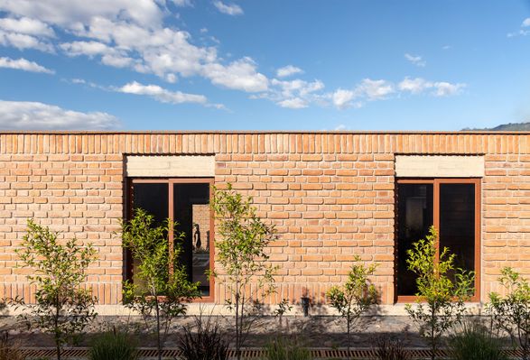 Arupo House