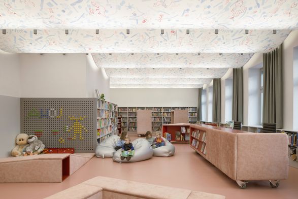 Library In Červený Kostelec