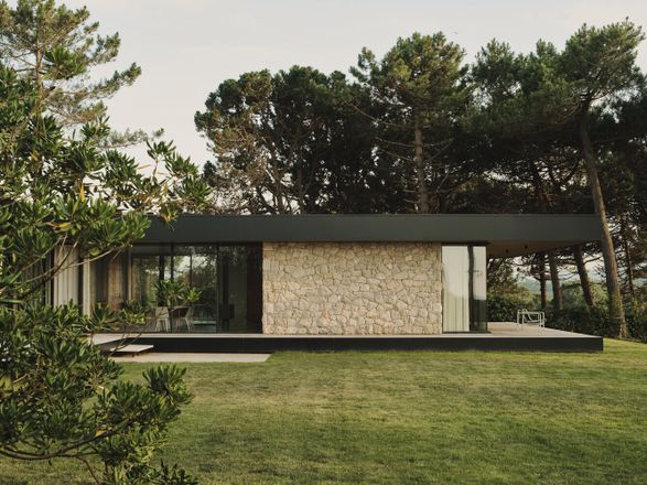 Loredo House Navc01