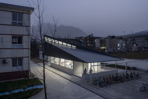Samsung Library No. 3, Supported By The Shaanxi Hope Project