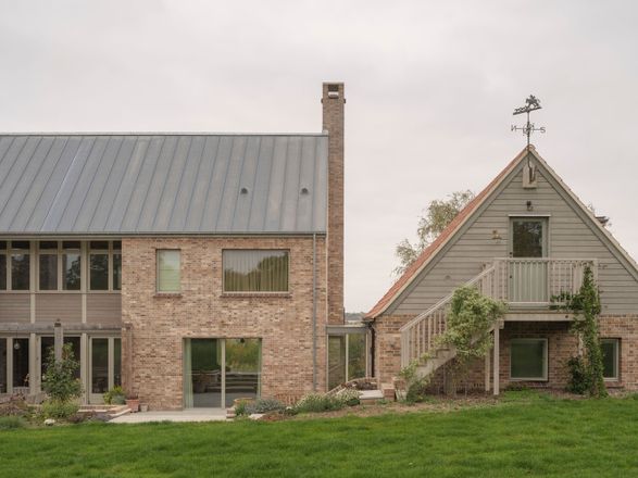 Contemporary Farmhouse