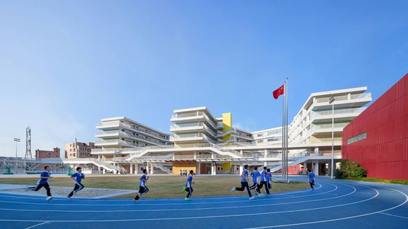 Shenzhen Longhua Foreign Languages School (Fucheng Campus)